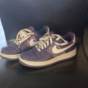Nike Purple and White Women's Sneakers